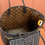 Louis Vuitton M11946 Neverfull Inside Out MM photo review