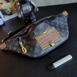 Louis Vuitton M45220 Discovery photo review